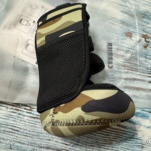 Hydrojug carrier in camo